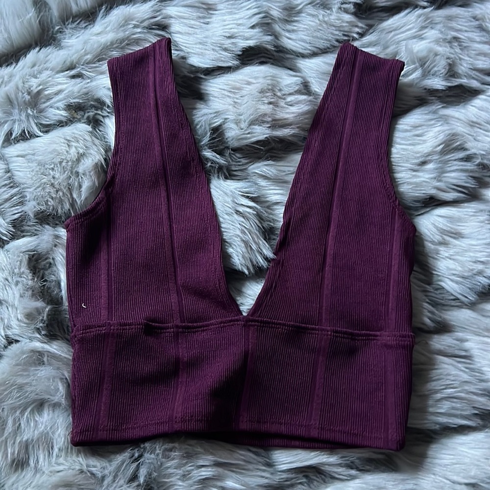 Deep v crop top